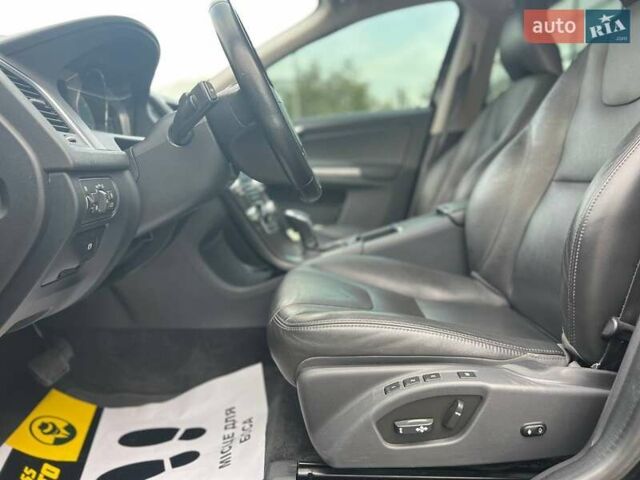 Чорний Вольво ХС60, об'ємом двигуна 1.97 л та пробігом 199 тис. км за 18000 $, фото 10 на Automoto.ua