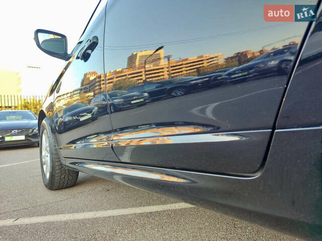 Черный Вольво ХС60, объемом двигателя 2 л и пробегом 220 тыс. км за 19799 $, фото 8 на Automoto.ua