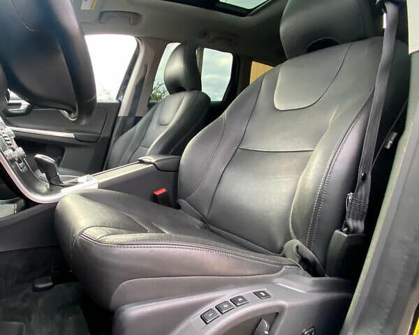 Черный Вольво ХС60, объемом двигателя 2.5 л и пробегом 160 тыс. км за 16300 $, фото 22 на Automoto.ua