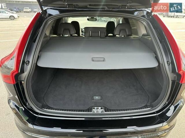 Черный Вольво ХС60, объемом двигателя 1.97 л и пробегом 139 тыс. км за 21300 $, фото 35 на Automoto.ua