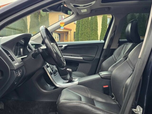 Черный Вольво ХС60, объемом двигателя 2 л и пробегом 76 тыс. км за 6390 $, фото 7 на Automoto.ua