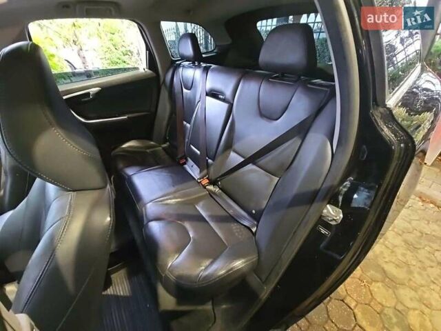 Черный Вольво ХС60, объемом двигателя 1.97 л и пробегом 165 тыс. км за 12800 $, фото 1 на Automoto.ua