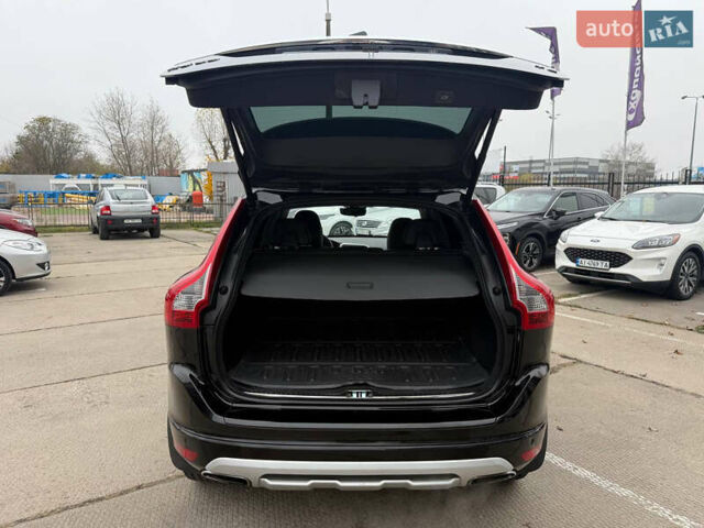 Чорний Вольво ХС60, об'ємом двигуна 2 л та пробігом 120 тис. км за 21400 $, фото 8 на Automoto.ua