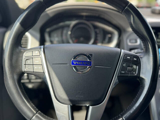 Чорний Вольво ХС60, об'ємом двигуна 1.97 л та пробігом 270 тис. км за 22550 $, фото 94 на Automoto.ua