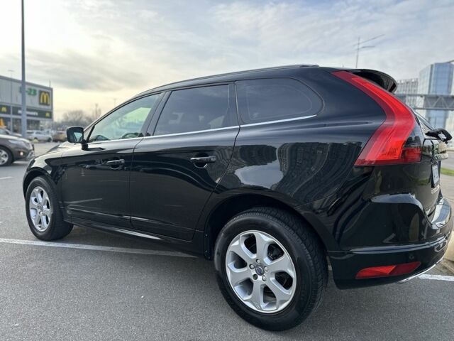 Черный Вольво ХС60, объемом двигателя 2 л и пробегом 139 тыс. км за 20900 $, фото 2 на Automoto.ua