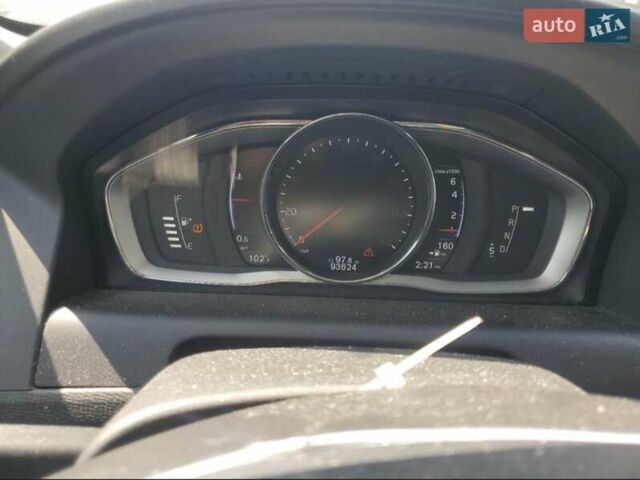 Чорний Вольво ХС60, об'ємом двигуна 2 л та пробігом 151 тис. км за 9000 $, фото 8 на Automoto.ua