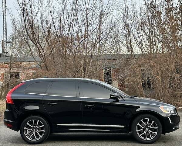 Чорний Вольво ХС60, об'ємом двигуна 2.5 л та пробігом 160 тис. км за 19500 $, фото 4 на Automoto.ua