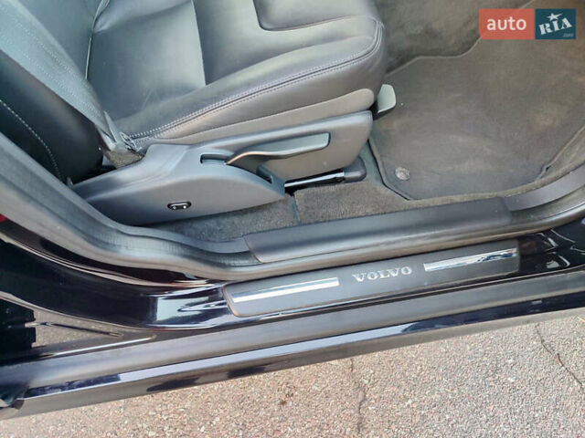 Черный Вольво ХС60, объемом двигателя 2 л и пробегом 220 тыс. км за 19799 $, фото 27 на Automoto.ua
