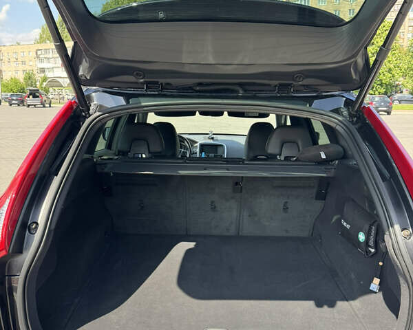 Чорний Вольво ХС60, об'ємом двигуна 1.97 л та пробігом 270 тис. км за 22550 $, фото 68 на Automoto.ua