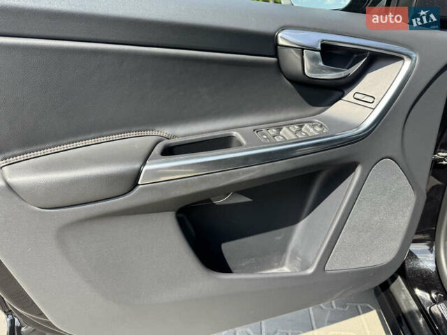 Чорний Вольво ХС60, об'ємом двигуна 1.97 л та пробігом 270 тис. км за 22550 $, фото 75 на Automoto.ua