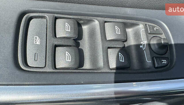 Чорний Вольво ХС60, об'ємом двигуна 1.97 л та пробігом 270 тис. км за 22550 $, фото 76 на Automoto.ua