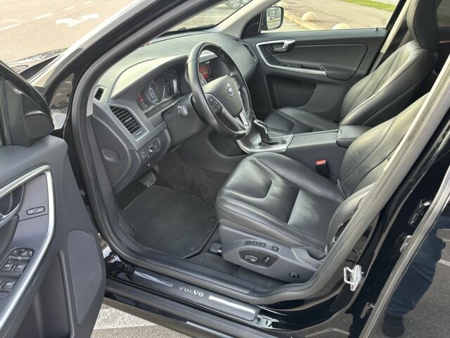 Черный Вольво ХС60, объемом двигателя 2 л и пробегом 139 тыс. км за 20900 $, фото 16 на Automoto.ua