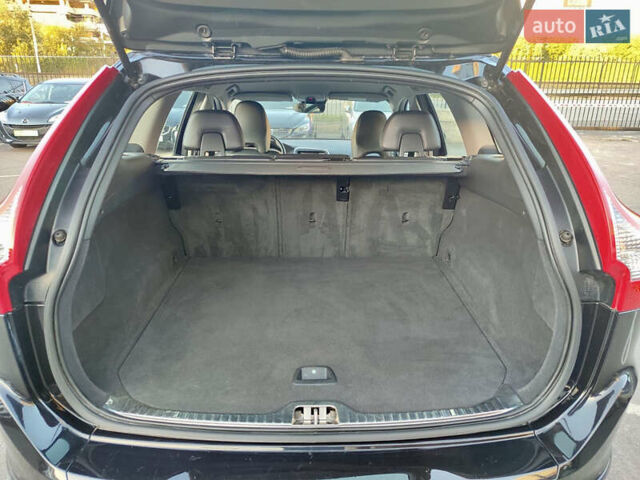 Черный Вольво ХС60, объемом двигателя 2 л и пробегом 220 тыс. км за 19799 $, фото 13 на Automoto.ua