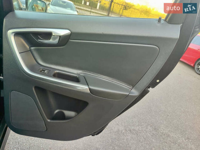 Черный Вольво ХС60, объемом двигателя 2 л и пробегом 220 тыс. км за 19799 $, фото 24 на Automoto.ua