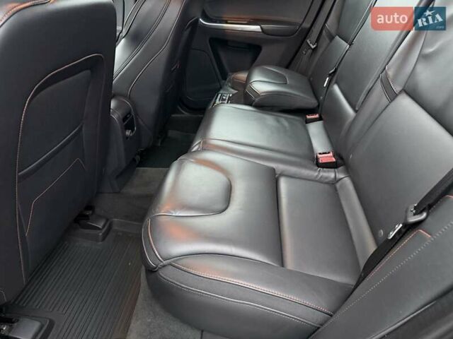 Черный Вольво ХС60, объемом двигателя 2.4 л и пробегом 212 тыс. км за 19187 $, фото 28 на Automoto.ua