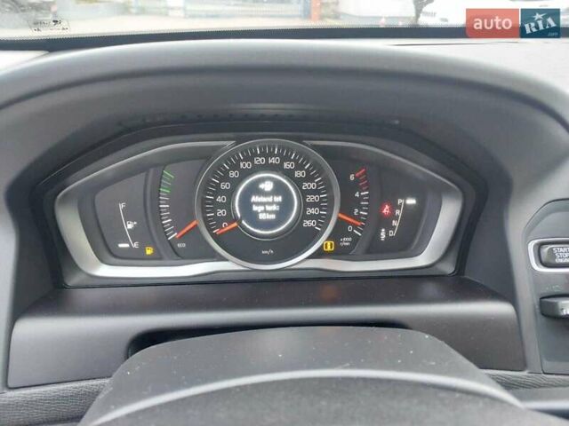 Чорний Вольво ХС60, об'ємом двигуна 2 л та пробігом 240 тис. км за 18500 $, фото 6 на Automoto.ua