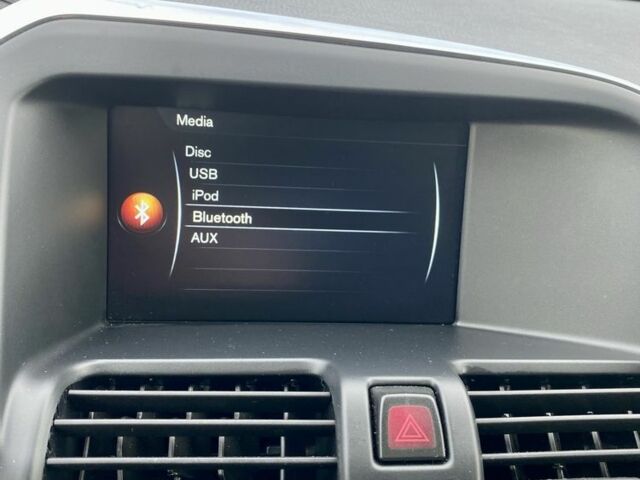 Чорний Вольво ХС60, об'ємом двигуна 2 л та пробігом 282 тис. км за 12900 $, фото 16 на Automoto.ua