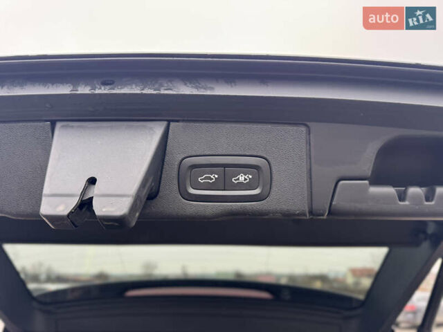 Черный Вольво ХС60, объемом двигателя 1.97 л и пробегом 100 тыс. км за 22500 $, фото 49 на Automoto.ua