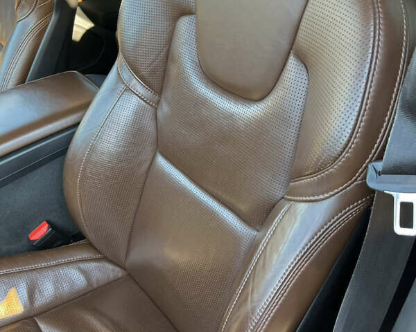 Вольво ХС60 2017 в Виннице на Automoto.ua Черный Вольво ХС60, объемом двигателя 1.97 л и пробегом 199 тыс. км за 27900 $, фото 7 на Automoto.ua