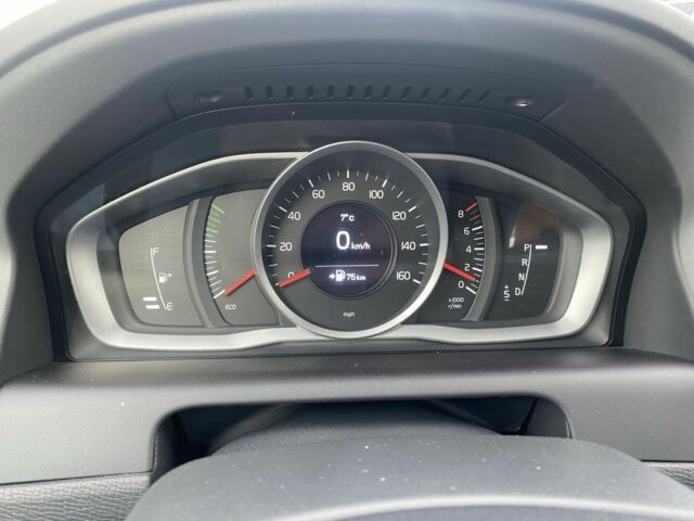 Чорний Вольво ХС60, об'ємом двигуна 2 л та пробігом 282 тис. км за 12900 $, фото 15 на Automoto.ua