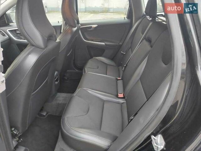 Чорний Вольво ХС60, об'ємом двигуна 2 л та пробігом 240 тис. км за 18500 $, фото 14 на Automoto.ua