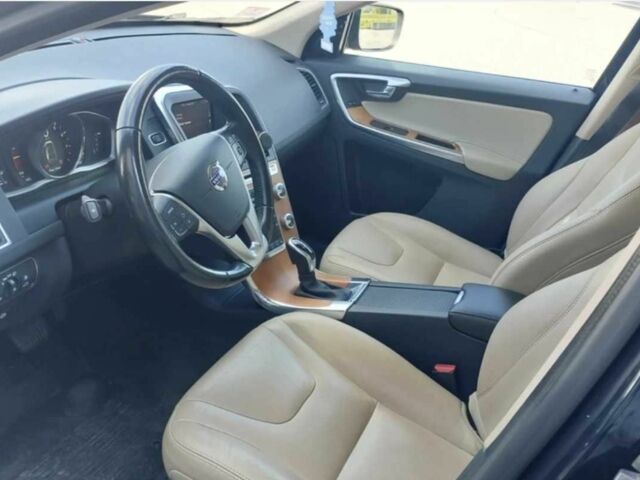 Черный Вольво ХС60, объемом двигателя 2 л и пробегом 87 тыс. км за 11600 $, фото 8 на Automoto.ua