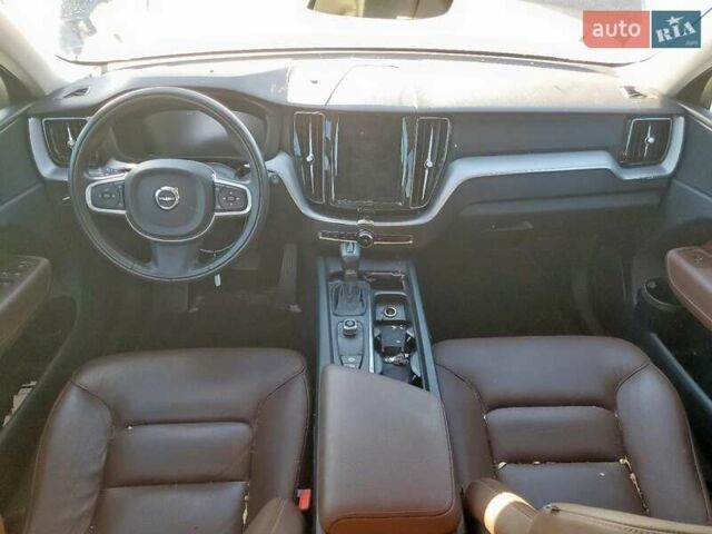 Вольво ХС60 2017 в Кропивницком (Кировограде) на Automoto.ua Черный Вольво ХС60, объемом двигателя 2 л и пробегом 123 тыс. км за 7000 $, фото 7 на Automoto.ua