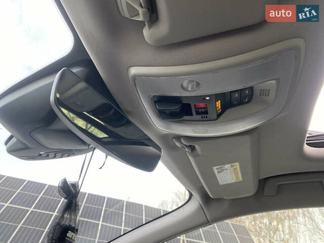 Чорний Вольво ХС60, об'ємом двигуна 2 л та пробігом 282 тис. км за 12900 $, фото 17 на Automoto.ua