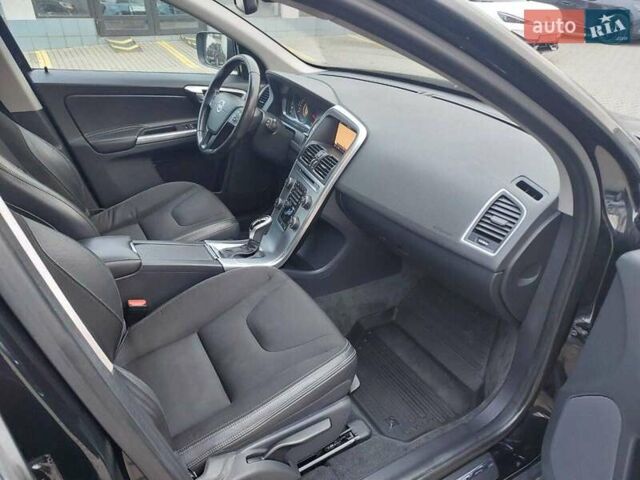 Чорний Вольво ХС60, об'ємом двигуна 2 л та пробігом 240 тис. км за 18500 $, фото 18 на Automoto.ua