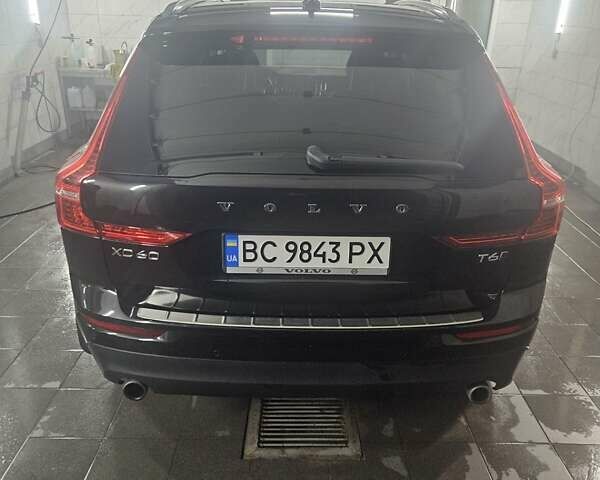 Чорний Вольво ХС60, об'ємом двигуна 1.97 л та пробігом 267 тис. км за 26000 $, фото 5 на Automoto.ua
