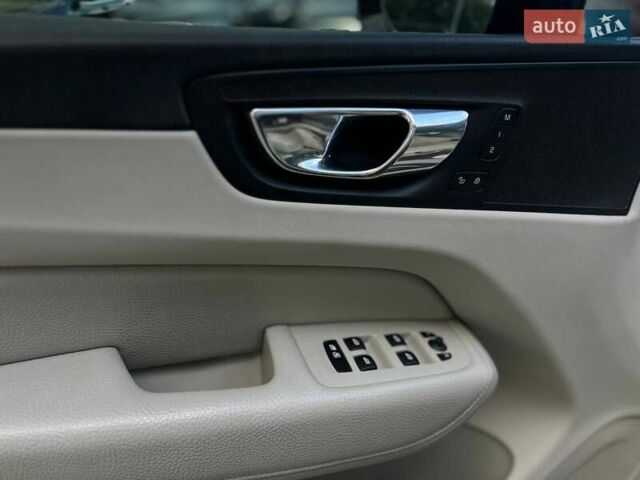 Черный Вольво ХС60, объемом двигателя 1.97 л и пробегом 108 тыс. км за 27300 $, фото 12 на Automoto.ua