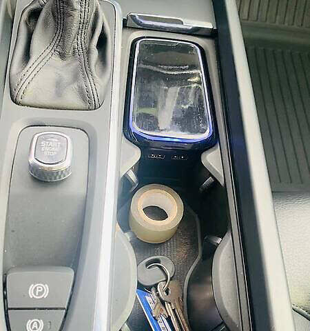 Чорний Вольво ХС60, об'ємом двигуна 1.97 л та пробігом 60 тис. км за 23000 $, фото 15 на Automoto.ua