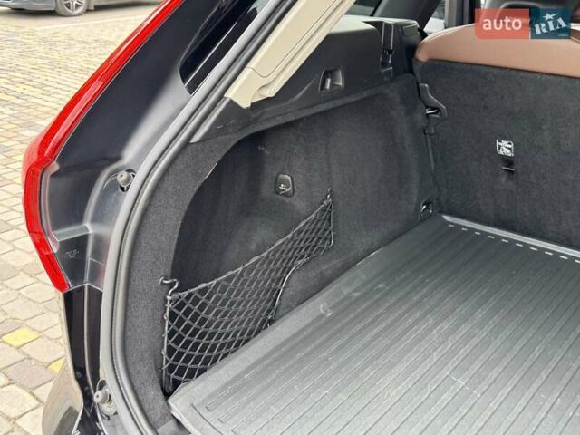 Черный Вольво ХС60, объемом двигателя 2 л и пробегом 82 тыс. км за 26999 $, фото 74 на Automoto.ua