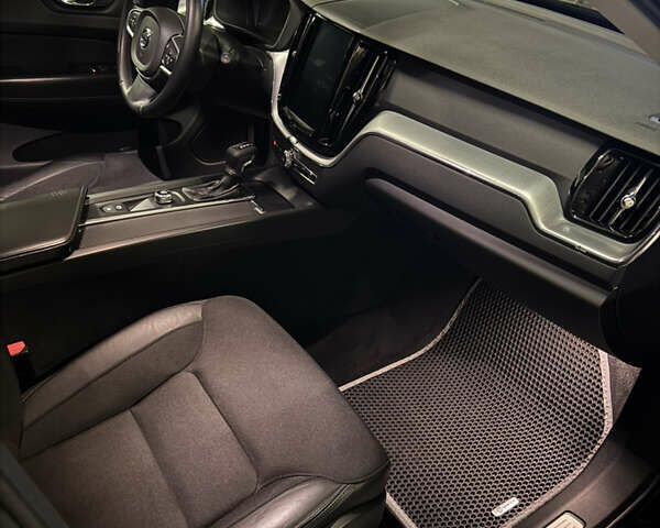 Чорний Вольво ХС60, об'ємом двигуна 1.97 л та пробігом 150 тис. км за 27500 $, фото 11 на Automoto.ua