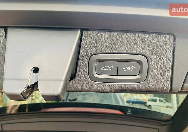 Чорний Вольво ХС60, об'ємом двигуна 1.97 л та пробігом 60 тис. км за 23000 $, фото 14 на Automoto.ua