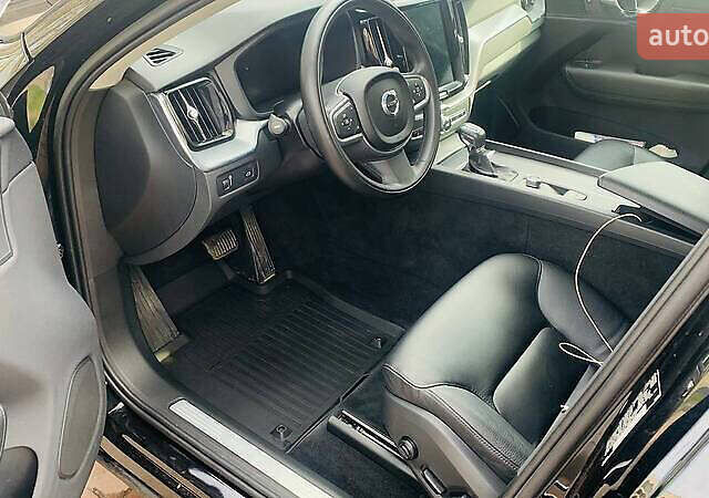 Чорний Вольво ХС60, об'ємом двигуна 1.97 л та пробігом 60 тис. км за 23000 $, фото 16 на Automoto.ua