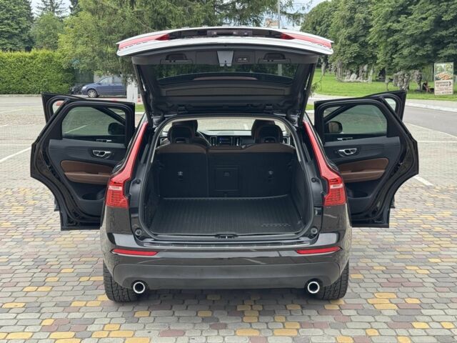 Чорний Вольво ХС60, об'ємом двигуна 2 л та пробігом 82 тис. км за 26999 $, фото 16 на Automoto.ua