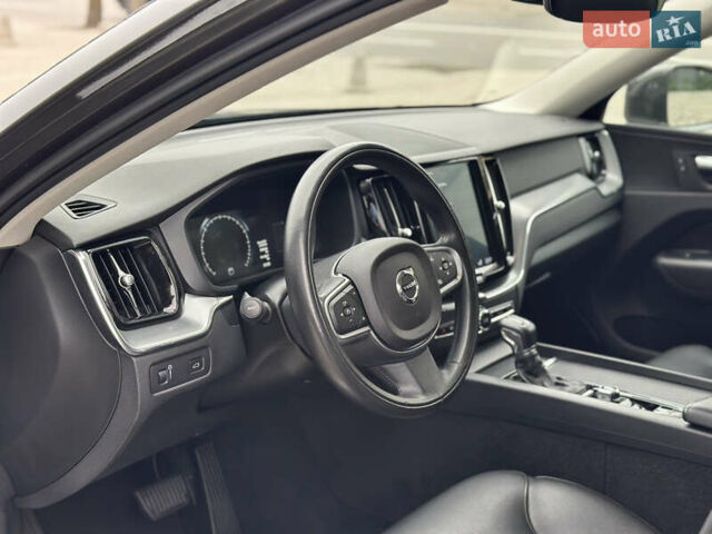 Чорний Вольво ХС60, об'ємом двигуна 1.97 л та пробігом 90 тис. км за 27200 $, фото 21 на Automoto.ua