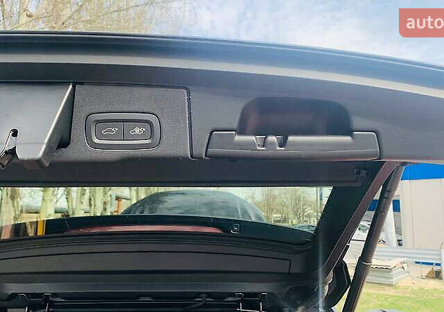 Чорний Вольво ХС60, об'ємом двигуна 1.97 л та пробігом 60 тис. км за 23000 $, фото 5 на Automoto.ua