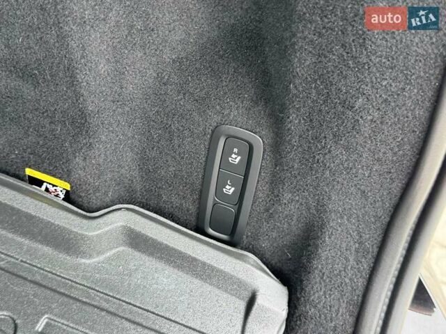 Черный Вольво ХС60, объемом двигателя 2 л и пробегом 82 тыс. км за 26999 $, фото 76 на Automoto.ua