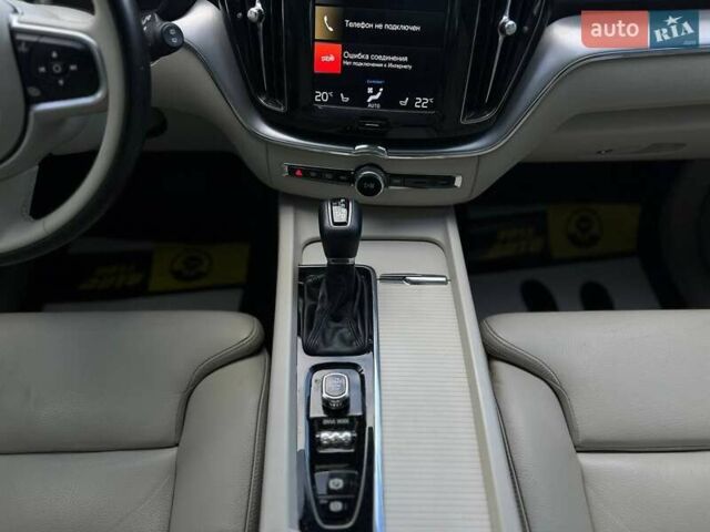 Черный Вольво ХС60, объемом двигателя 1.97 л и пробегом 108 тыс. км за 27300 $, фото 8 на Automoto.ua