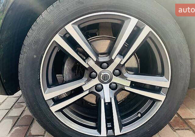 Чорний Вольво ХС60, об'ємом двигуна 1.97 л та пробігом 60 тис. км за 23000 $, фото 6 на Automoto.ua