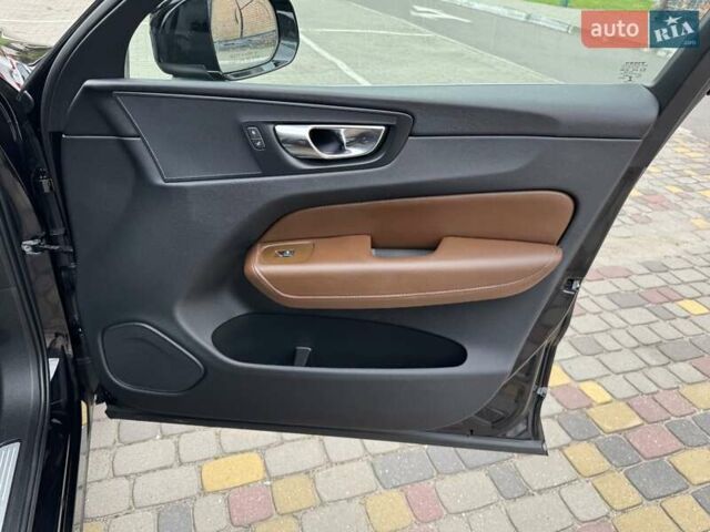 Черный Вольво ХС60, объемом двигателя 2 л и пробегом 82 тыс. км за 26999 $, фото 41 на Automoto.ua