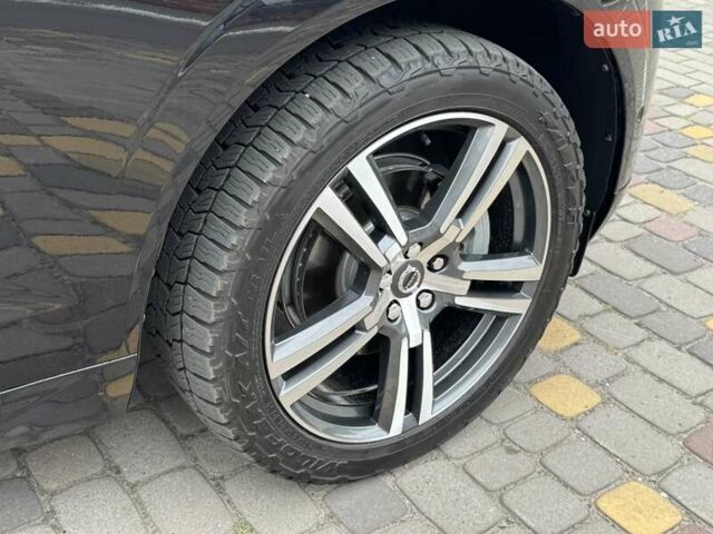 Черный Вольво ХС60, объемом двигателя 2 л и пробегом 82 тыс. км за 26999 $, фото 71 на Automoto.ua