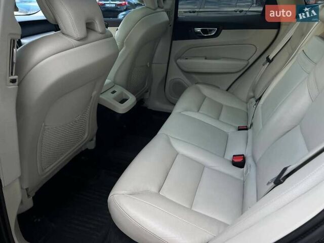 Черный Вольво ХС60, объемом двигателя 1.97 л и пробегом 108 тыс. км за 27300 $, фото 16 на Automoto.ua