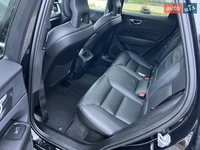 Чорний Вольво ХС60, об'ємом двигуна 1.97 л та пробігом 119 тис. км за 25300 $, фото 16 на Automoto.ua