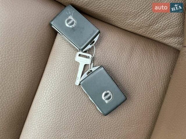 Черный Вольво ХС60, объемом двигателя 2 л и пробегом 82 тыс. км за 26999 $, фото 24 на Automoto.ua