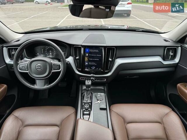 Черный Вольво ХС60, объемом двигателя 2 л и пробегом 82 тыс. км за 26999 $, фото 16 на Automoto.ua