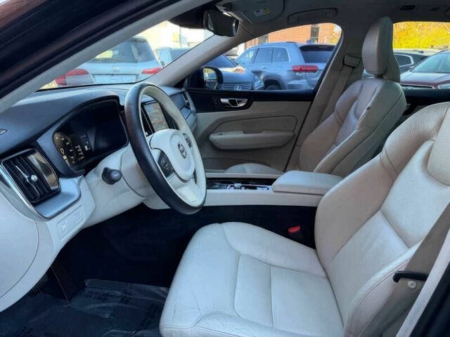 Чорний Вольво ХС60, об'ємом двигуна 2 л та пробігом 42 тис. км за 8900 $, фото 8 на Automoto.ua