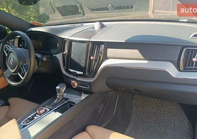 Чорний Вольво ХС60, об'ємом двигуна 1.97 л та пробігом 200 тис. км за 32000 $, фото 30 на Automoto.ua